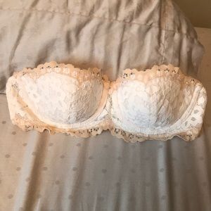 VS Lace strapless bra 32b